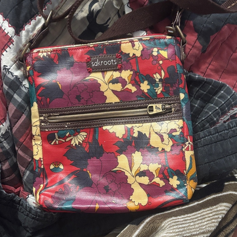 Sakroots Colorful Artists Circle Crossbody Bag